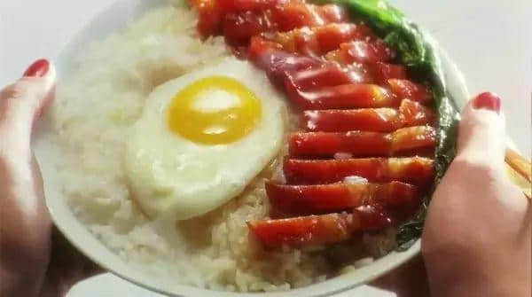 40分鐘嘅青春，換一餐黯然銷(xiāo)魂嘅煲仔飯