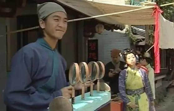 據(jù)說16年前每一個(gè)溫暖屋企，都睇過皆大歡喜
