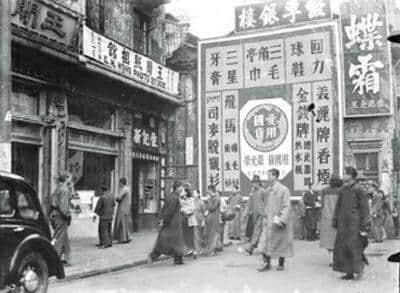 一百幾年前，廣東人去照相館影相要使幾錢？