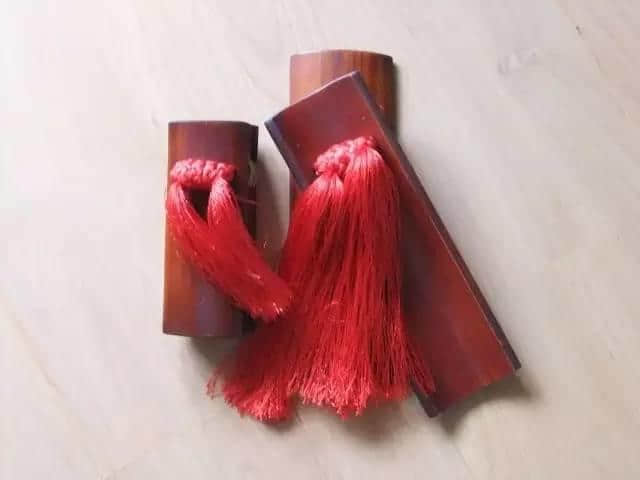 粵語中嘅數(shù)白欖系一種點(diǎn)樣嘅姿勢？