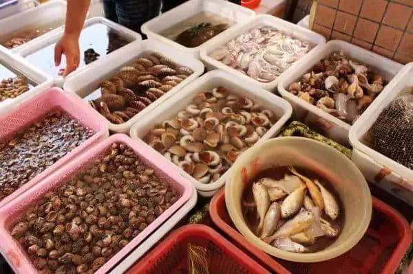 廣州人氣海鮮市場(chǎng)逐個(gè)數(shù)，識(shí)飲識(shí)食至巴閉！