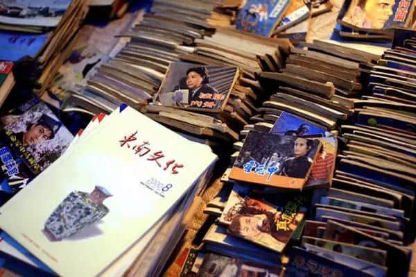 舊書墟、花墟、古董墟，呢啲“天光墟”你趁過未？