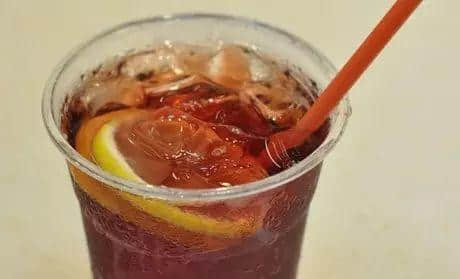 廣東人飲乜都溝檸檬，系咪有?。? /></section>
</section>
<section class=