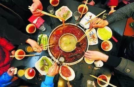 喺廣州，有一種社交叫打邊爐