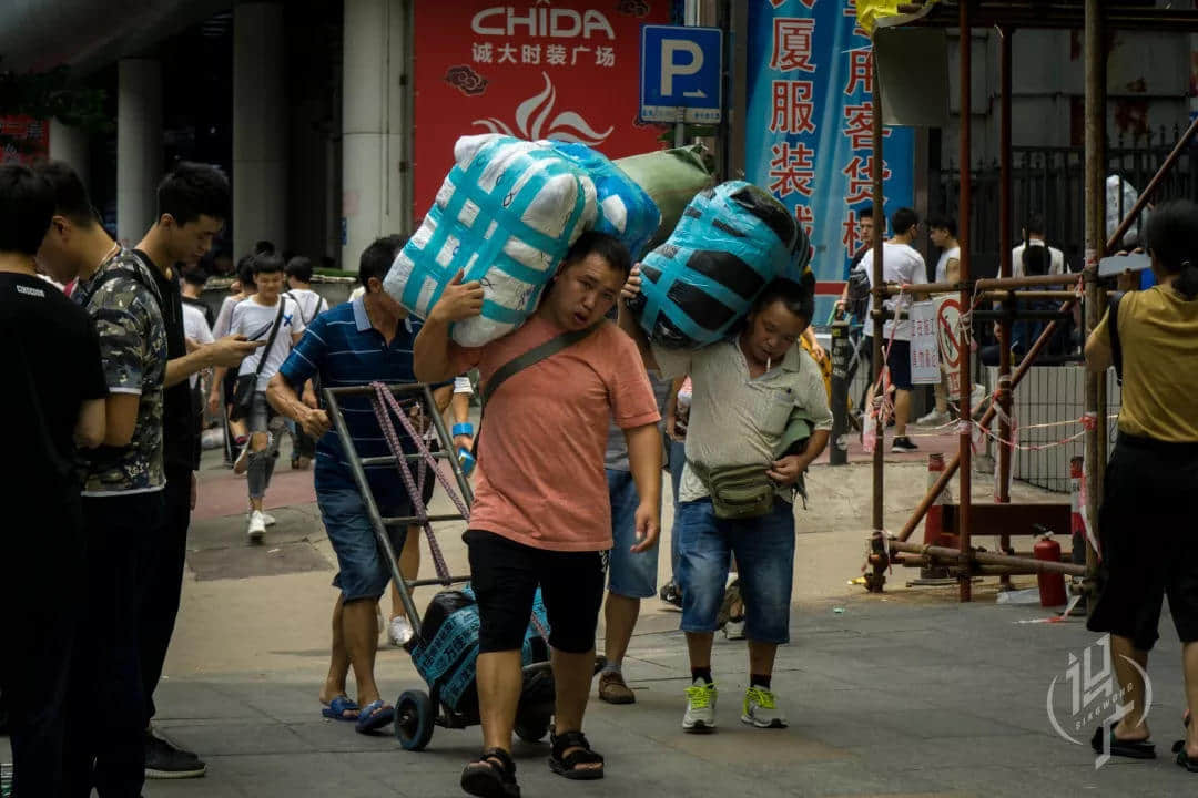 在沒有雙十一的年代，十三行就是每個(gè)廣州人的淘寶天堂