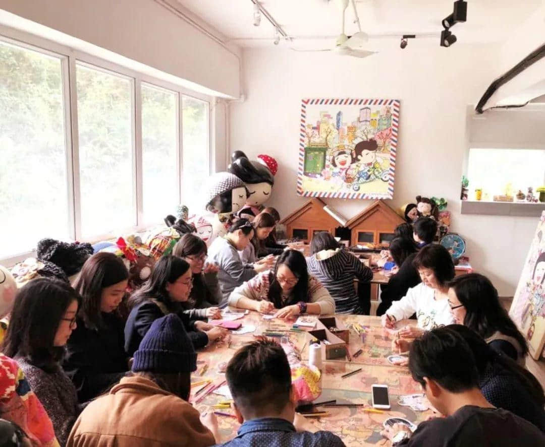 今年圣誕，我哋一于留喺廣州睇“雪”！