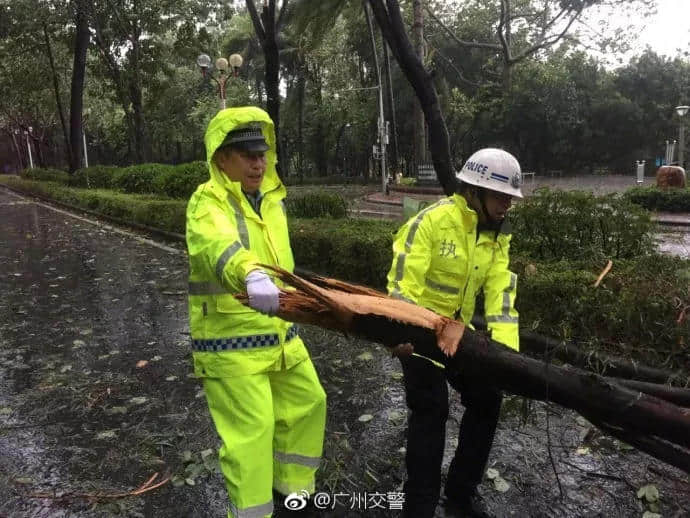 原來廣州人系咁樣樣面對史上最強臺風(fēng)之一？？