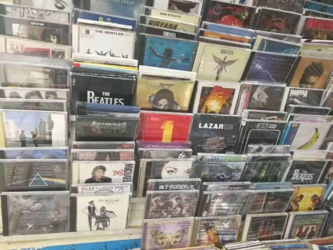 “唱片已死”的今天，我們還需要一個(gè)唱片店日嗎？