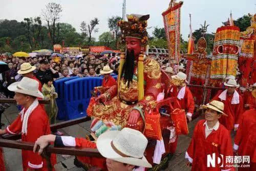 生為廣東人，怎能不拜神