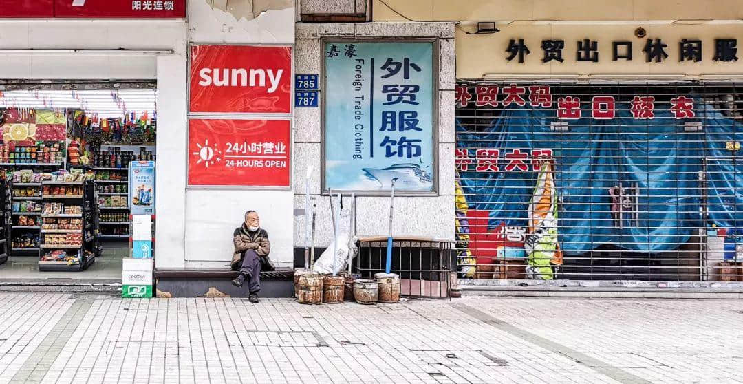 情人節(jié)的廣州街頭，沒有情人