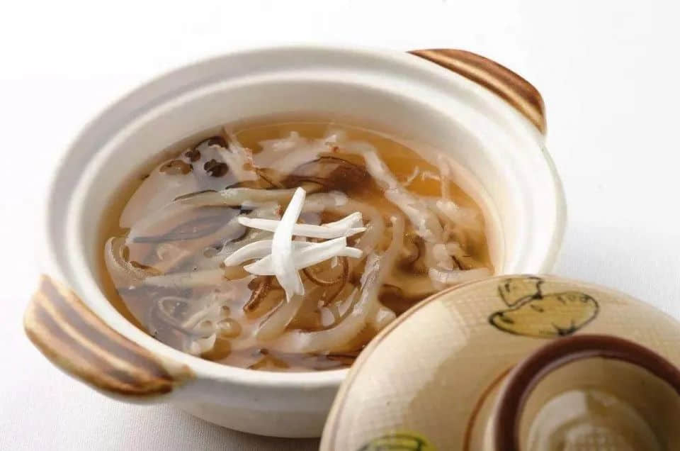 原版的太史蛇羹是用五種蛇來做的，但現(xiàn)在已被簡化