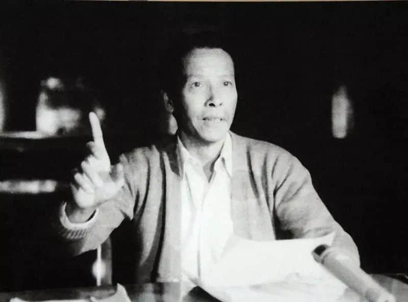 粵語(yǔ)講古，還有機(jī)會(huì)“書接上一回”嗎？