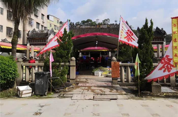 廣州疫情下，再也看不到包租公在臭涌玩漂移了