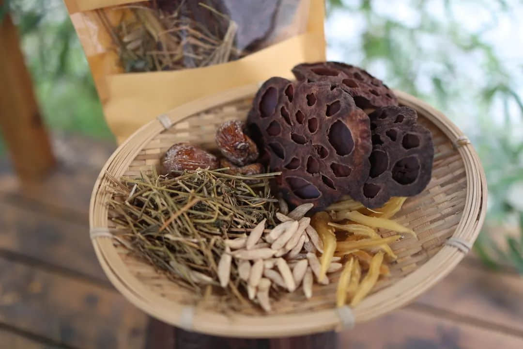 臺(tái)風(fēng)高發(fā)、高溫酷熱的大暑，該喝什么消暑湯水？