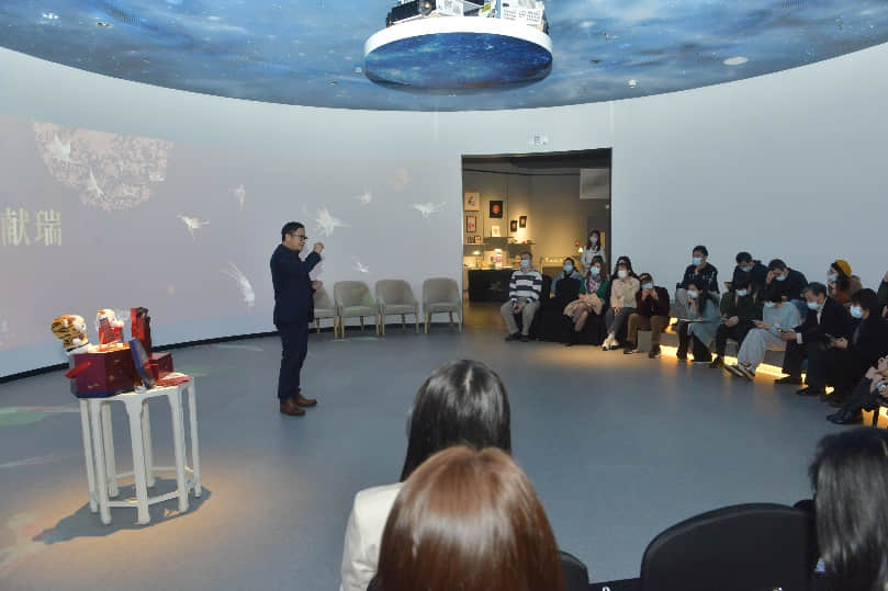 廣東省博物館副館長、廣東省博物館協(xié)會理事長、粵港澳大灣區(qū)文創(chuàng)聯(lián)盟理事長陳邵峰先生