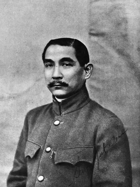 中國(guó)人穿和服屬尋釁滋事？除了法律，我們更想談?wù)剼v史