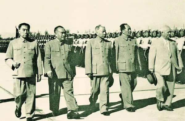 中國(guó)人穿和服屬尋釁滋事？除了法律，我們更想談?wù)剼v史
