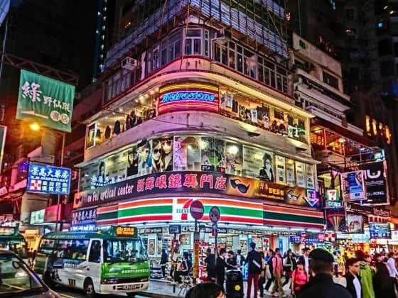 尖沙咀性感女郎跳窗事件，揭開香港風月場神秘面紗……