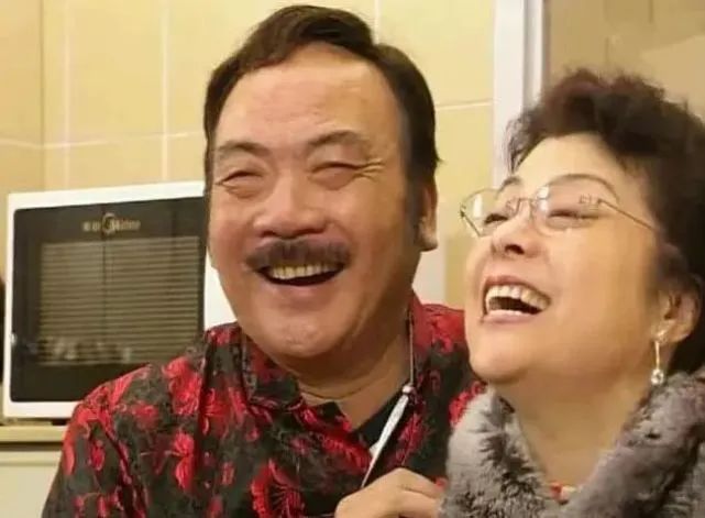 盧海潮逝世，四個(gè)月痛失四人的外劇還怎樣拍下去？
