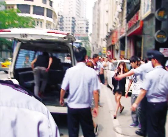 禁止未成年人進(jìn)入KTV，是合理保護(hù)還是矯枉過正？