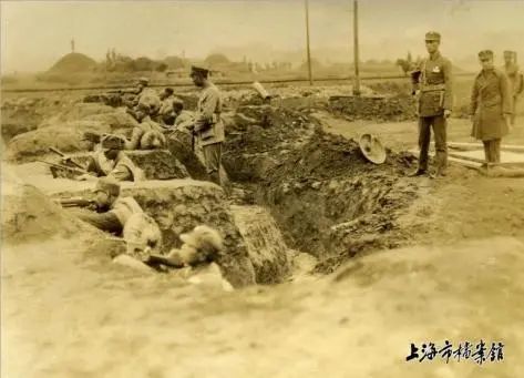 19路軍唱著《彩云追月》奔赴淞滬戰(zhàn)場，這是史實(shí)嗎？