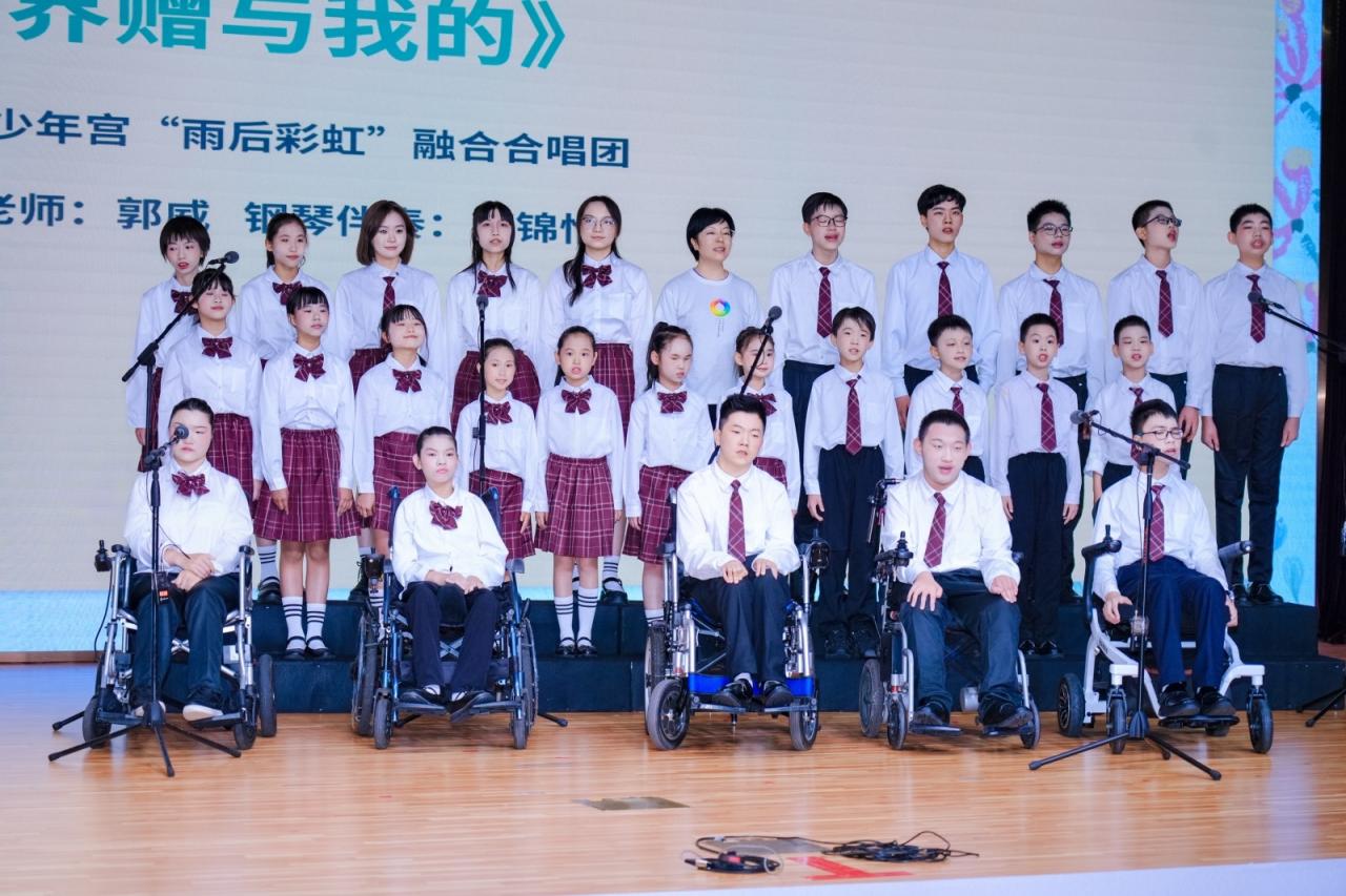 廣州市少年宮雨后彩虹融合藝術團合唱.jpg