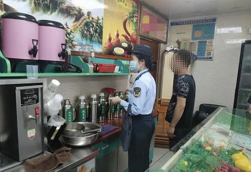 廣東涼茶究竟是飲品還是藥品？